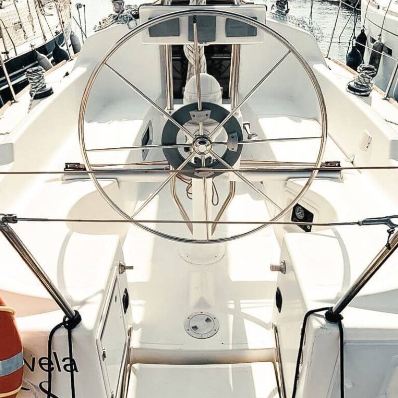 timon-ronautica-ro-330-velero-lamuravela-saudade-sailing-club